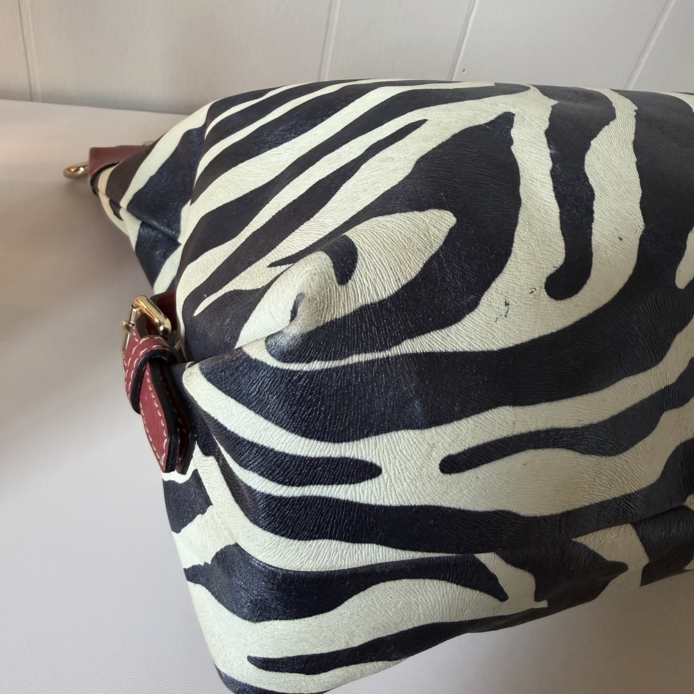 Dooney & Bourke VTG Y2K Zebra Print Leather Slouchy Hobo Bag (L) Purse Designer - Picture 5 of 13